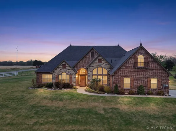 1 Cripple Creek Rd, Pryor, OK 74361