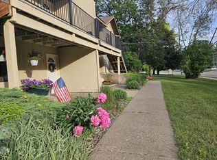 85 Coulee Rd, Hudson, WI 54016