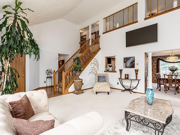 2nd image of 7074 Havencroft Dr