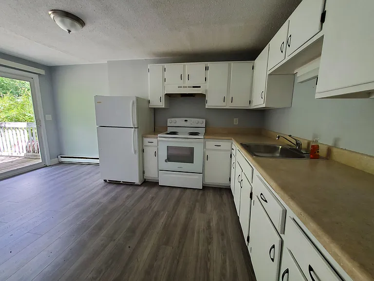 4 Nesmith St #1 — Photo 5