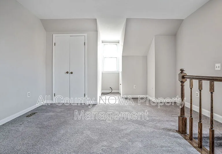1203 Michigan Ct — Photo 21