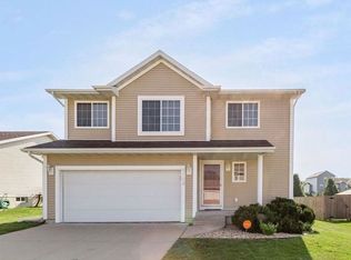 5108 Millenium Dr, Cedar Falls, IA 50613