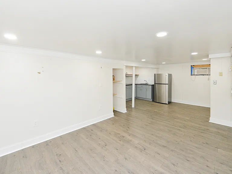 52 Kovar St — Photo 13