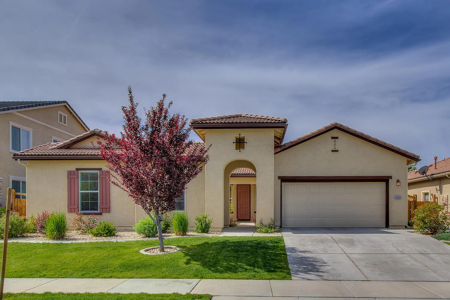 4 bed, 2.0 bath, 2324 sqft, $2,950 — Photo 1