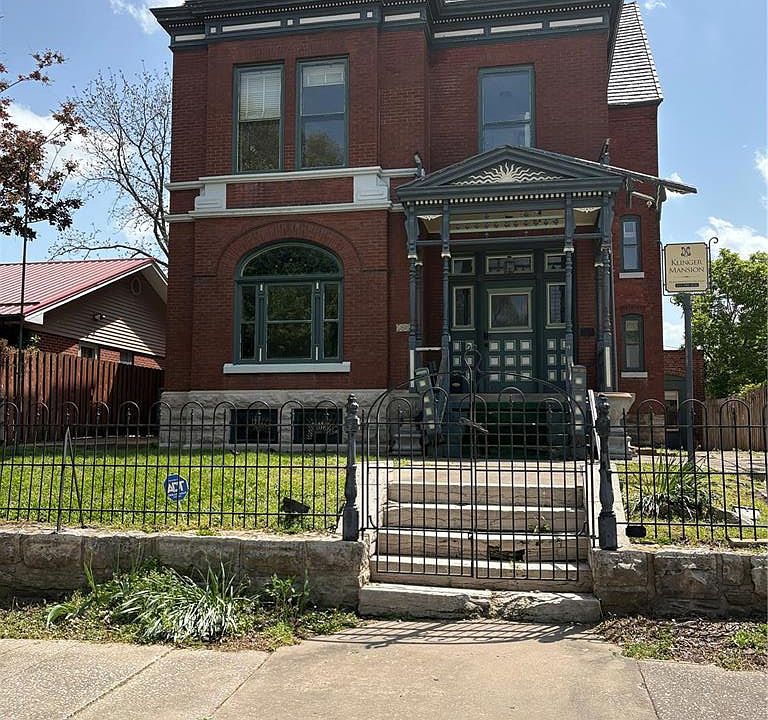 2nd image of 108 E 2nd St