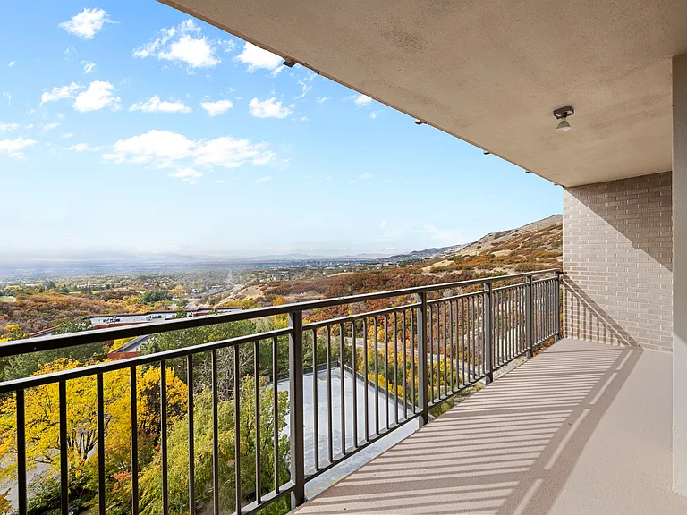 875 S Donner Way #804 — Photo 5