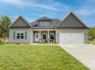 604 Airport Rd, Kannapolis, NC 28081