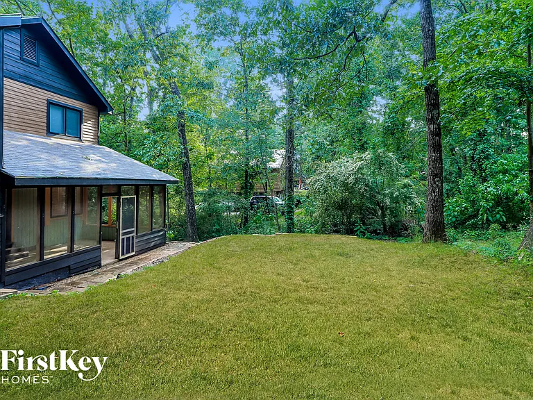 2668 Royal Oak Ct — Photo 15