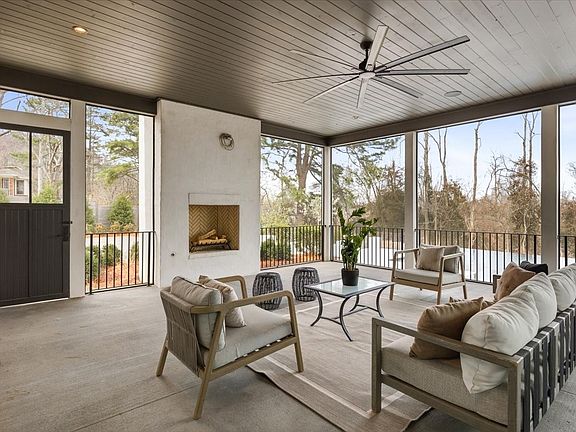 83rd image of 818 Brentview Dr