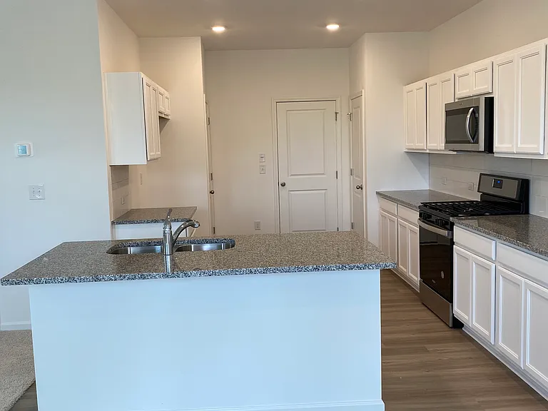 5610 Flint Ln — Photo 6