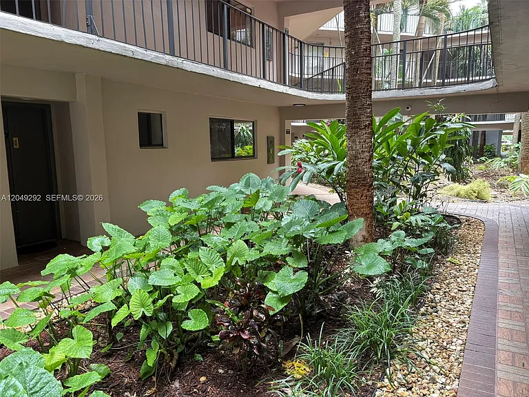 8500 SW 133rd Avenue Rd #422 — Photo 13