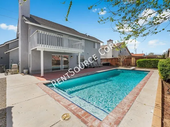 2145 W Avenue P8, Palmdale, CA 93551