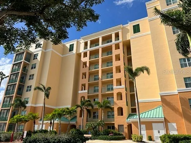 2090 Matecumbe Key Rd #1105 — Photo 2