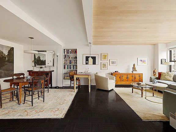 3rd image of 55 E 9th St APT 10G