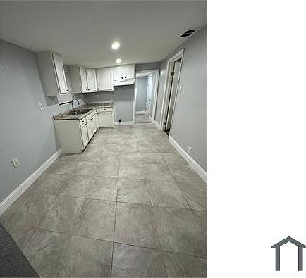 1st image of 2267 Calvin St