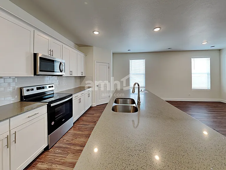 6108 W Copperhawk Dr — Photo 3