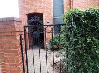 1560 Bennett St, Bryan, TX 77802