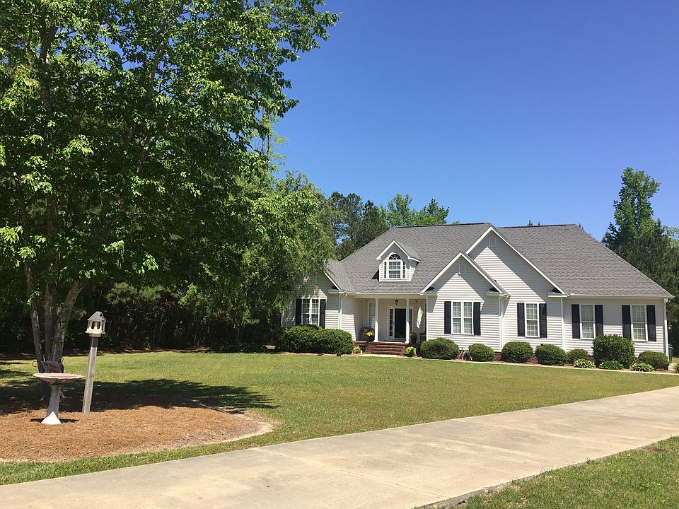1st image of 104 Birch Cir