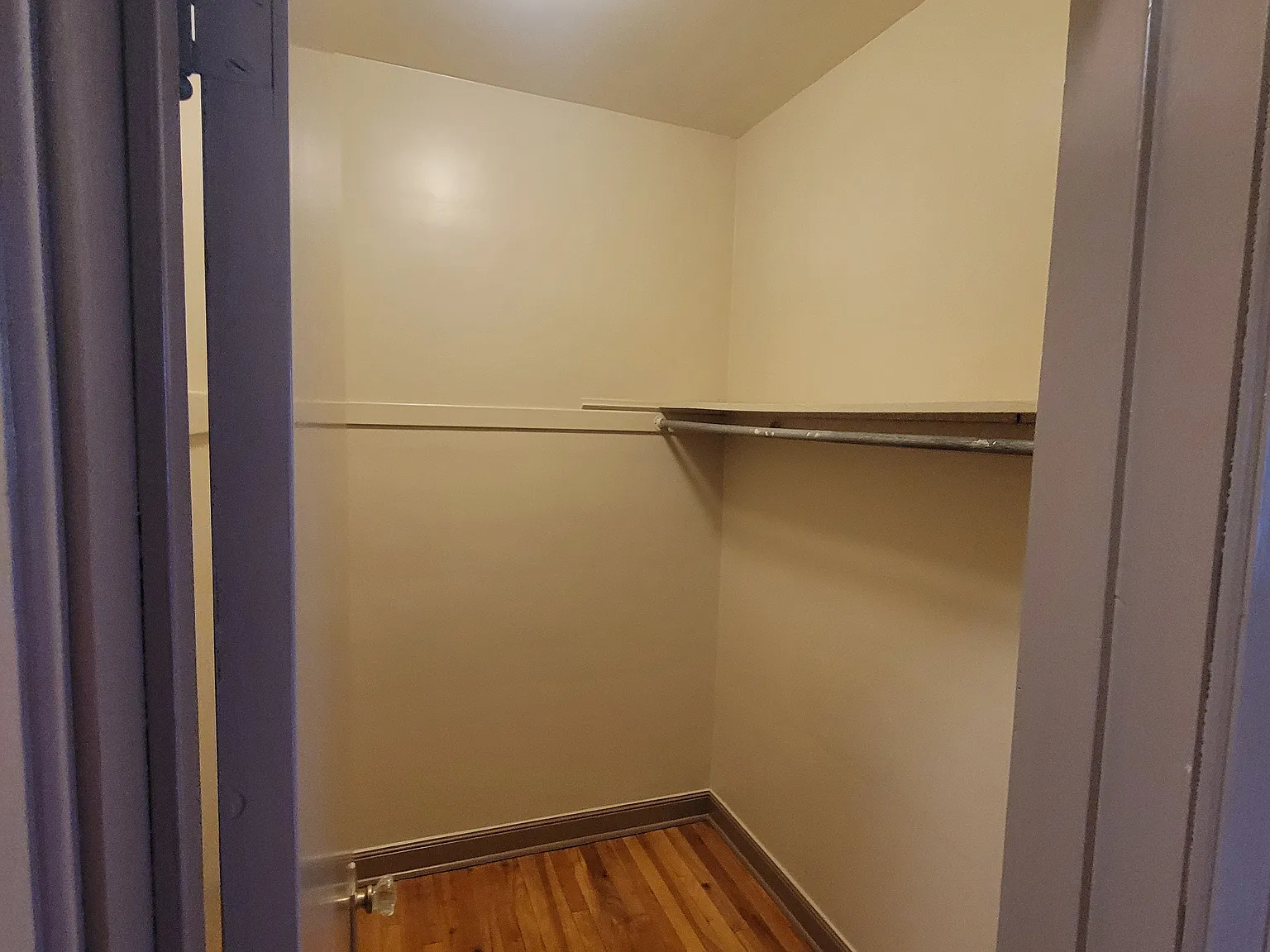 3 bed, 1200 sqft, $1,200 — Photo 2