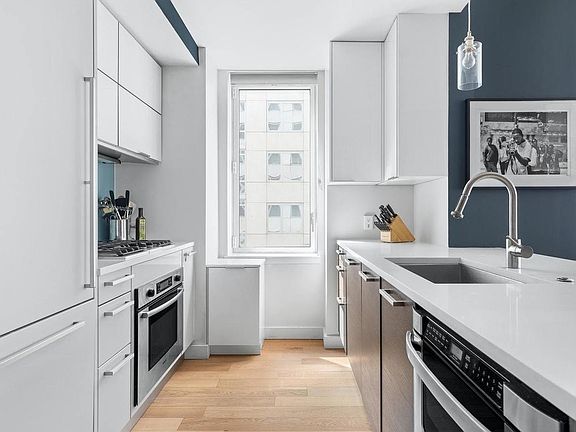 4th image of 34 N 7th St #2H