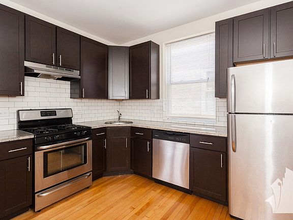 3rd image of 4841 N Wolcott Ave