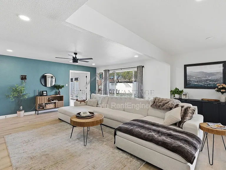 8516 E Lewis Ave — Photo 7