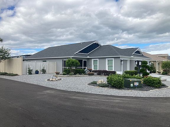 3rd image of 2853 Cade Ct