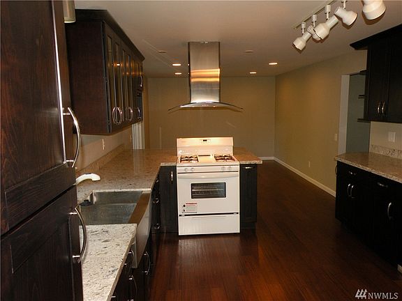 5th image of 19118 49th Pl W