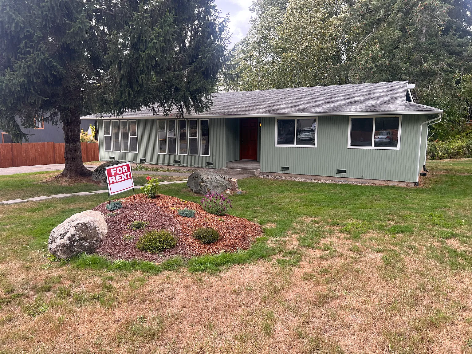 4 bed, 1432 sqft, $3,200 — Photo 1