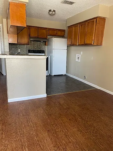3625 Crestbrook Ct #4 Photo 1