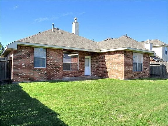 4th image of 6410 Bonnie Chase Ln