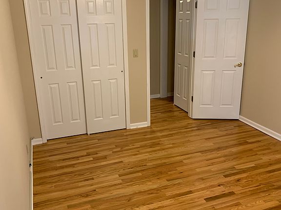 3rd image of 87 Cottage Pl APT 16