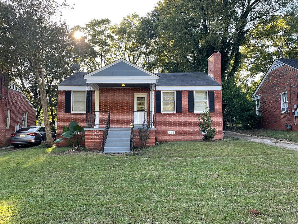 1st image of 120 Oak Forest Dr