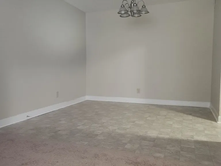 114 Menlo Dr — Photo 20