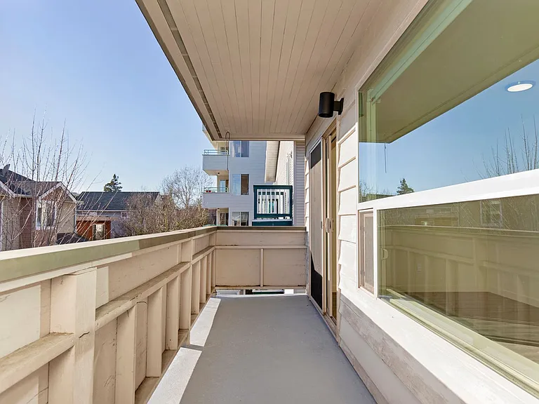 Go Long Apartments — Photo 26