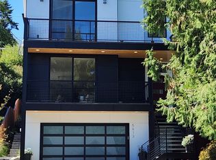 5613 & 5615 32nd Ave SW #1&2, Seattle, WA 98126