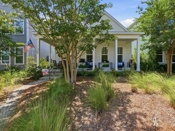 235 Summers Dr, Summerville, SC 29485