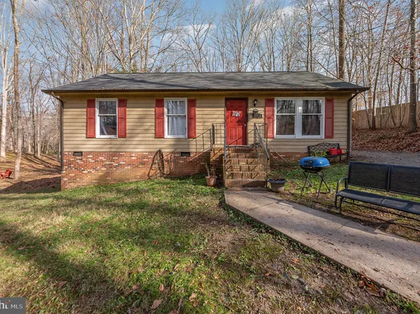 220 Cedar Ridge Dr, Ruther Glen, VA 22546