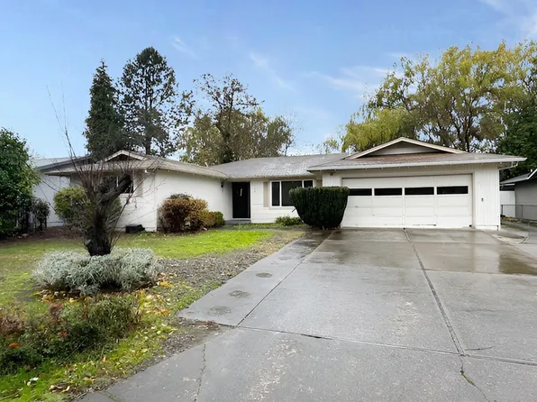 109 Donna Way, Central Pt, OR 97502