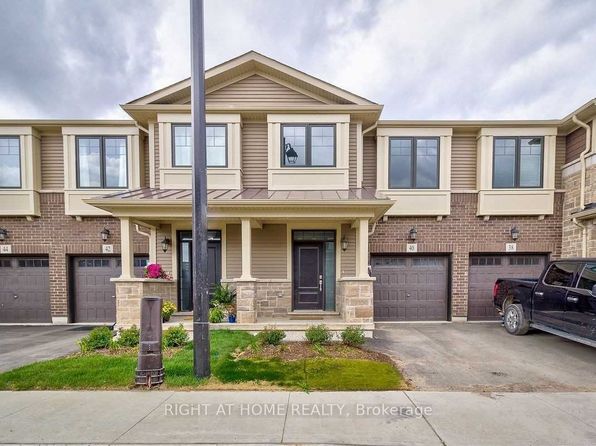 42 Pelican Ln, Hamilton, ON L8K 0A4