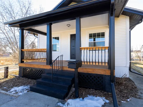 711 Willis Ave, Perry, IA 50220