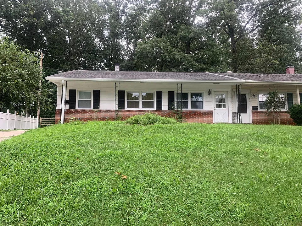 617 Chapelgate Dr