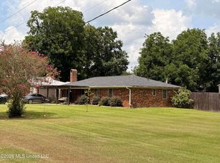 32 Pine St, Bude, MS 39630