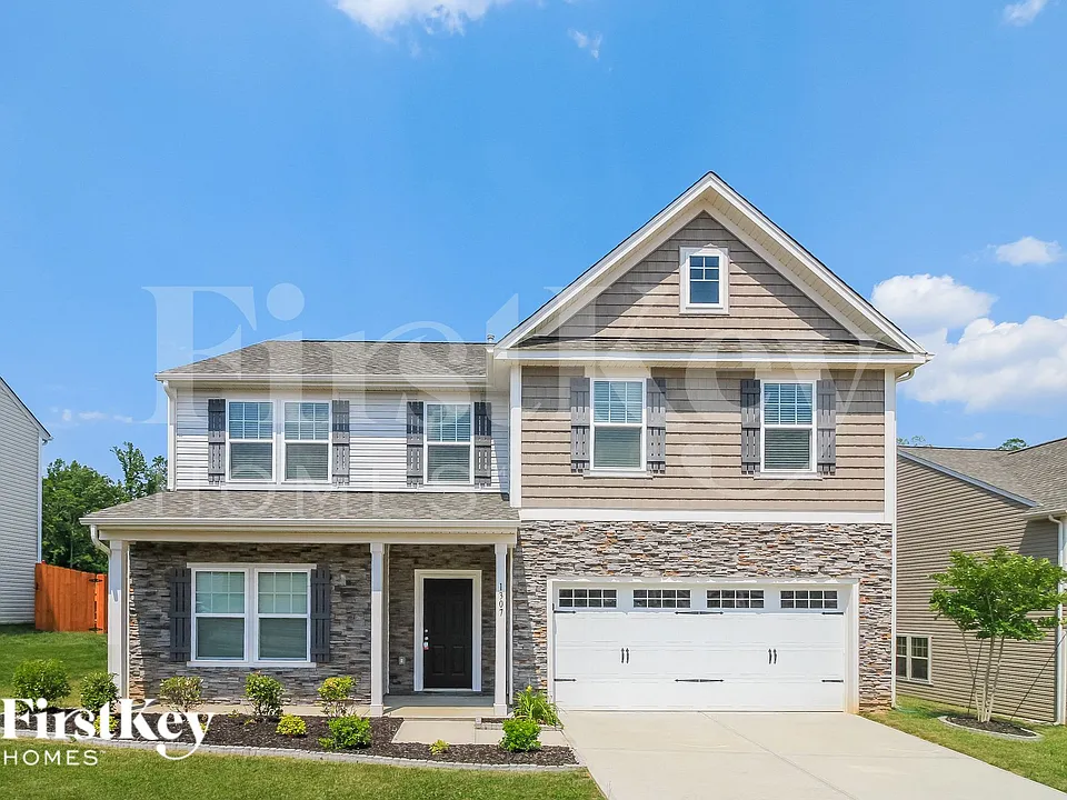 1307 Red Deer Dr