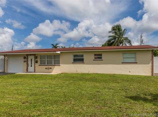 7141 SW 12th St, Pembroke Pines, FL 33023