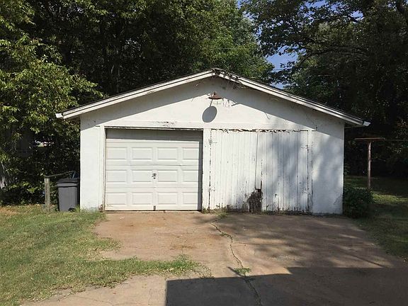 4th image of 507 W Lincoln Ave