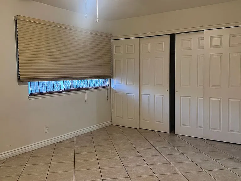 2568 Paradise Village Way — Photo 8