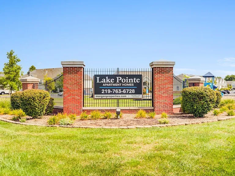 Lake Pointe Apartment Homes — Photo 20