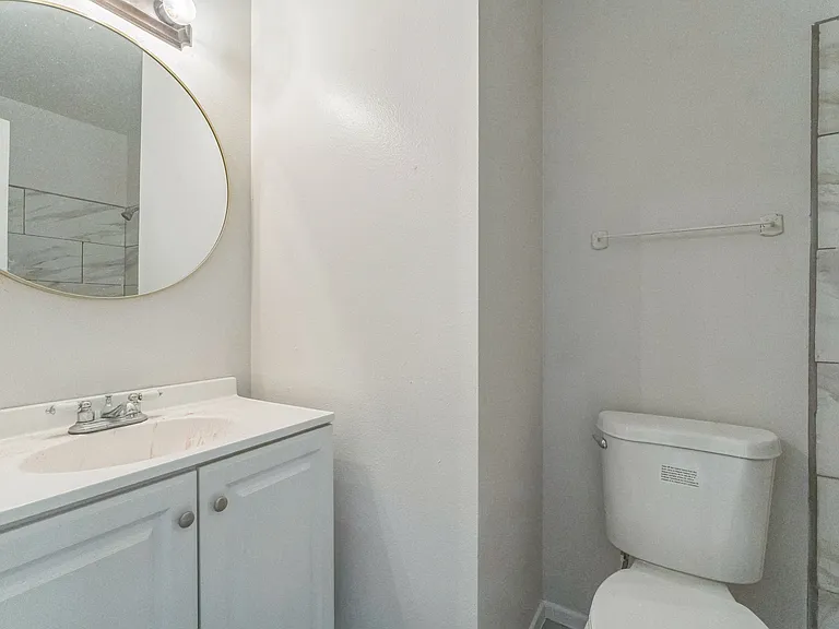 1228 Mews Ln — Photo 7