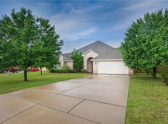 2nd image of 317 Wonder Oak Ct